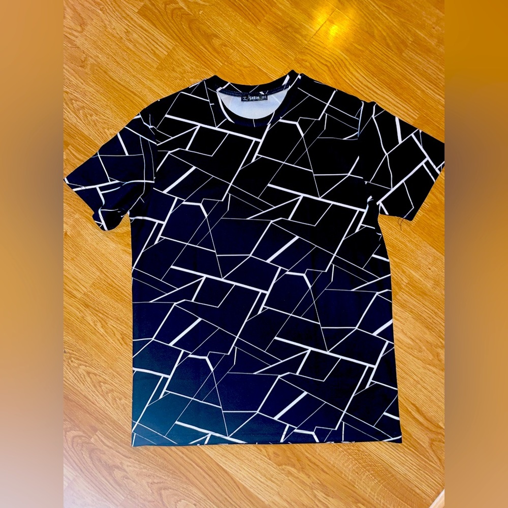 Men’s pattern shirt